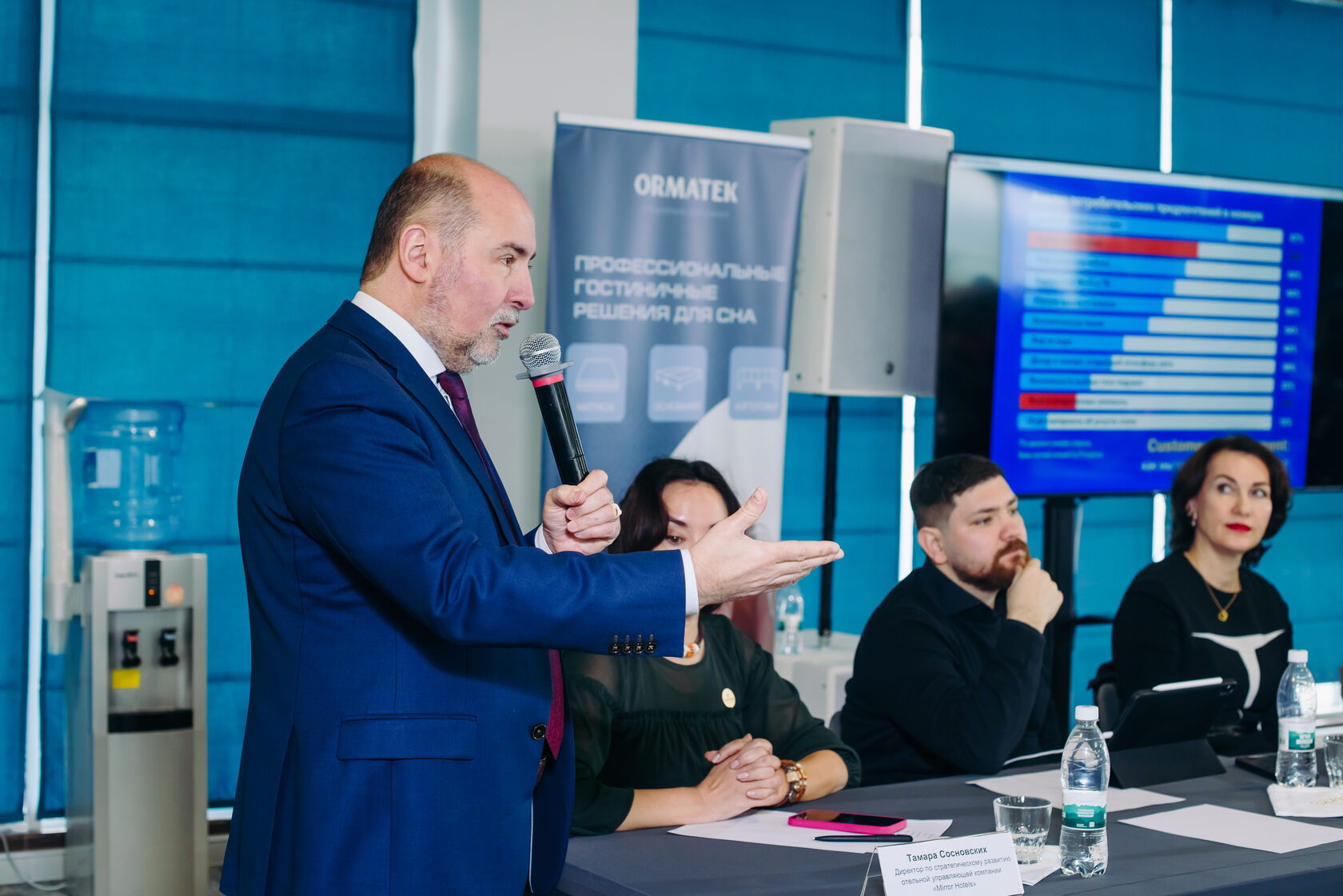 Круглый стол АМОС! Сезон 2026: Истощение среднего сегмента, реинжиниринг бизнес-процессов, новый/старый маркетинг и, конечно, прямые продажи