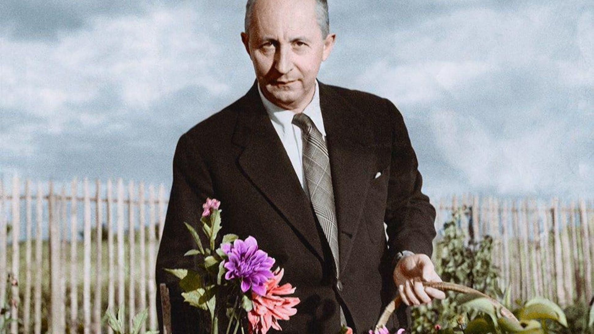 Лекция «Цветы и ароматы дома Dior» с чаепитием