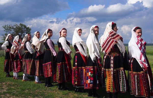 Танцевальные классы. Балканы