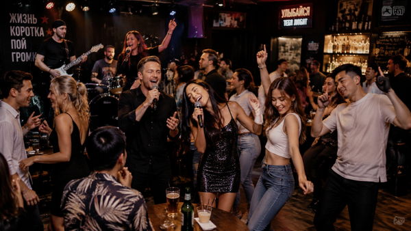MUSIC BINGO GLOBAL HITS