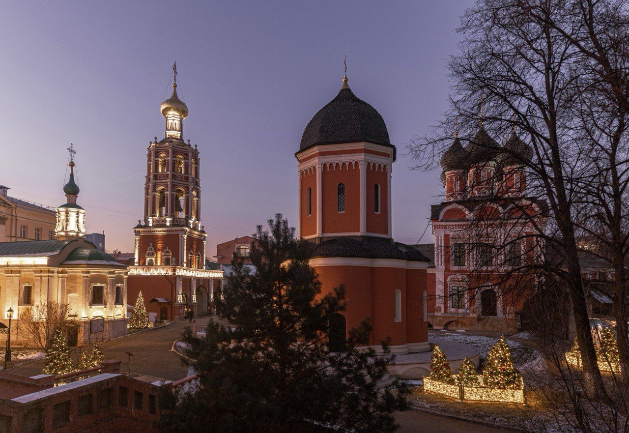 Высоко-Петровский монастырь. Тайны царского рода Нарышкиных