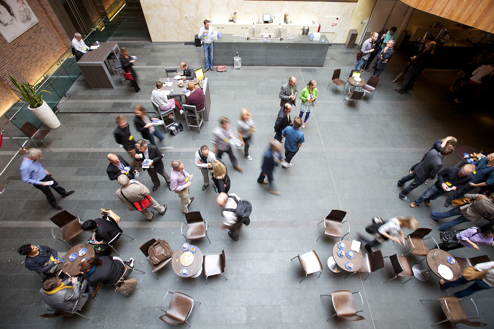 Практический вебинар "AI и нейросети в работе профессионалов: продуктивность без рисков", 2025 года