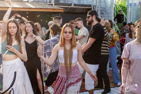 One Pulse Festival на крыше. Фестиваль творчества, музыки и саморазвития