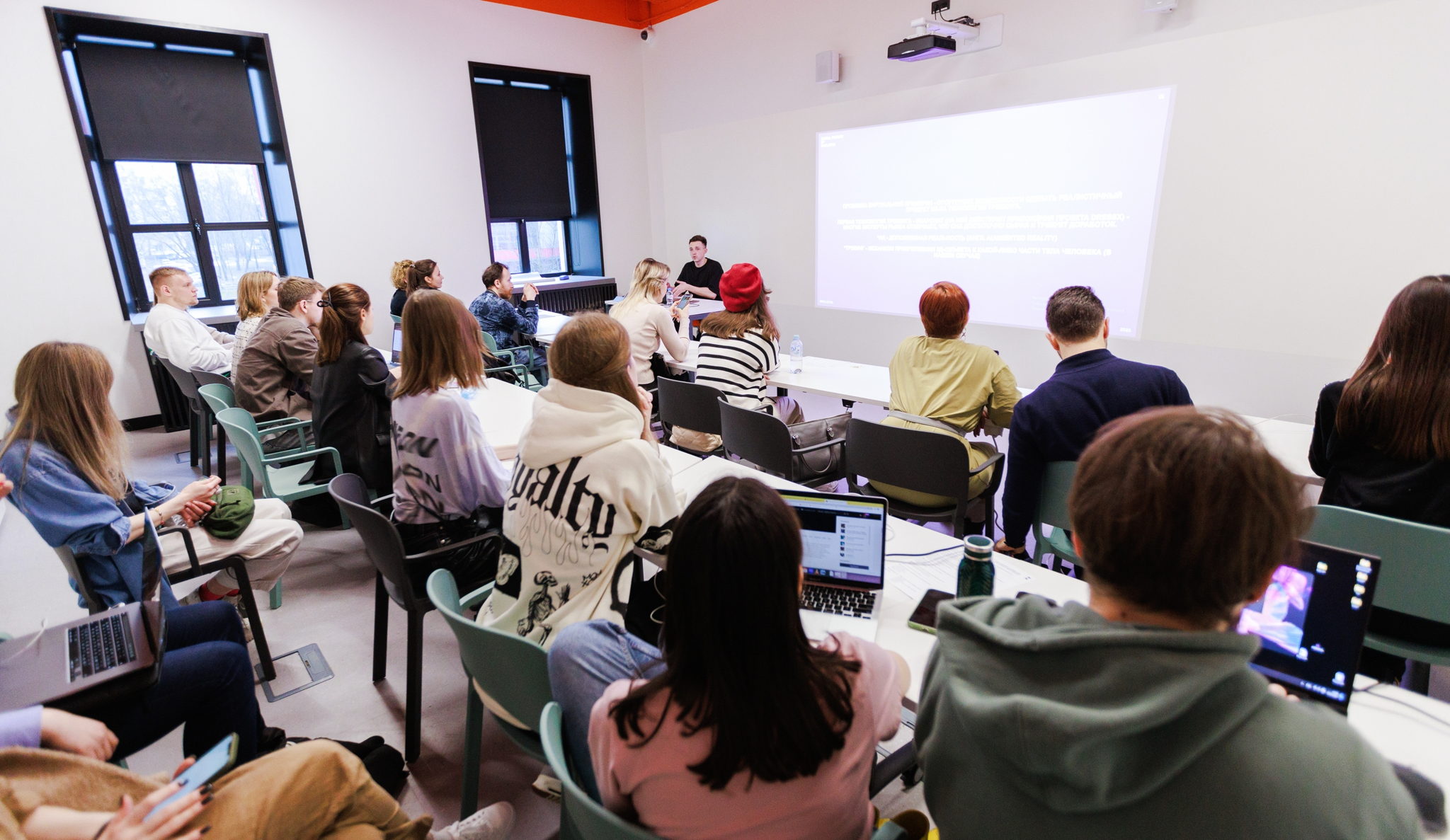 Лекция «Как 20 000 генов кодируют 100 000 белков?», 12+