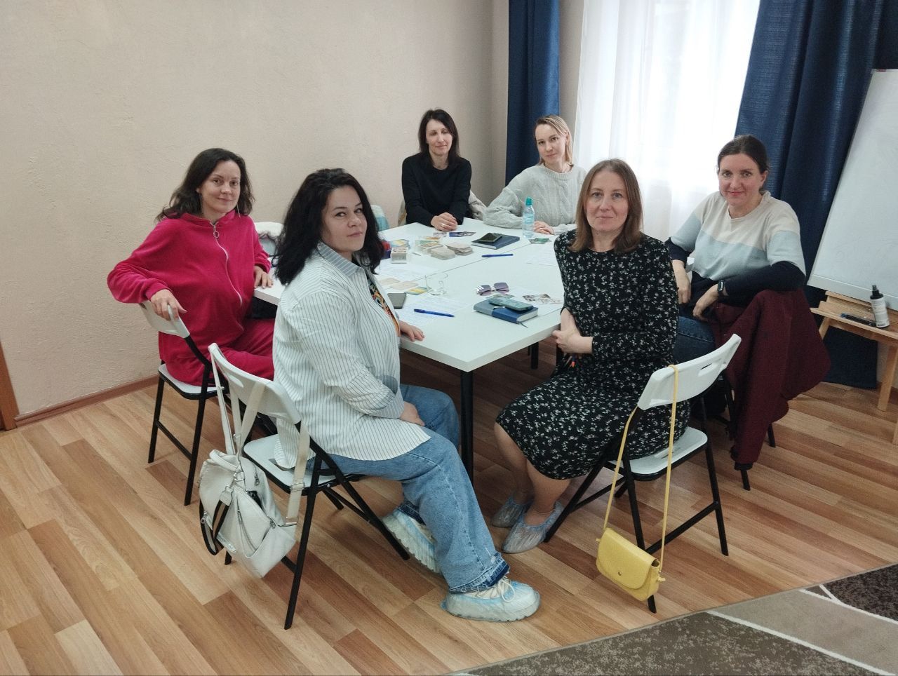 Групповая встреча с психологом для родителей подростков