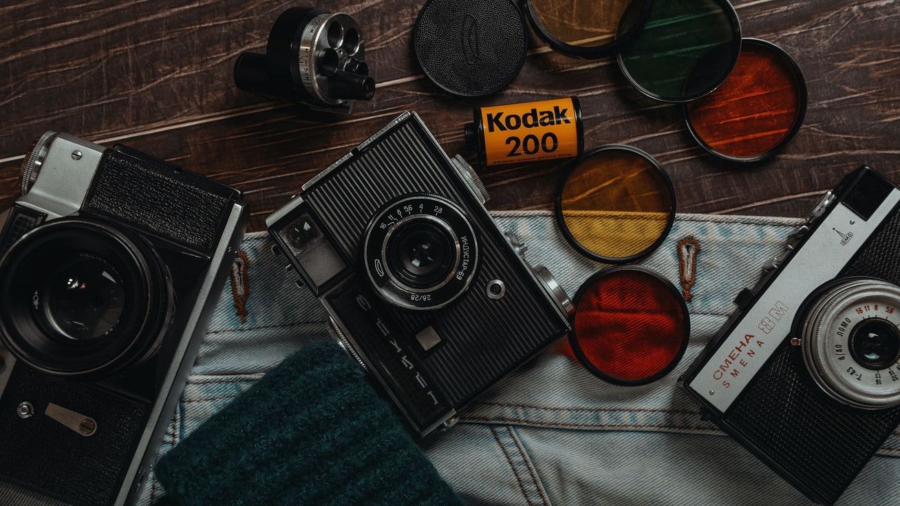 Как раньше делали фотографии? История первых снимков: от дагеротипа до амбротипа