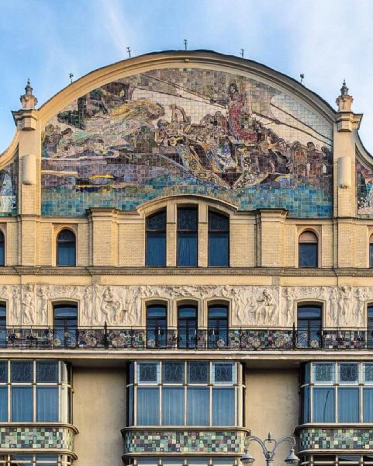 Открытая лекция по истории московской архитектуры "Фасады, как холст, или картины, которым не нужен музей"