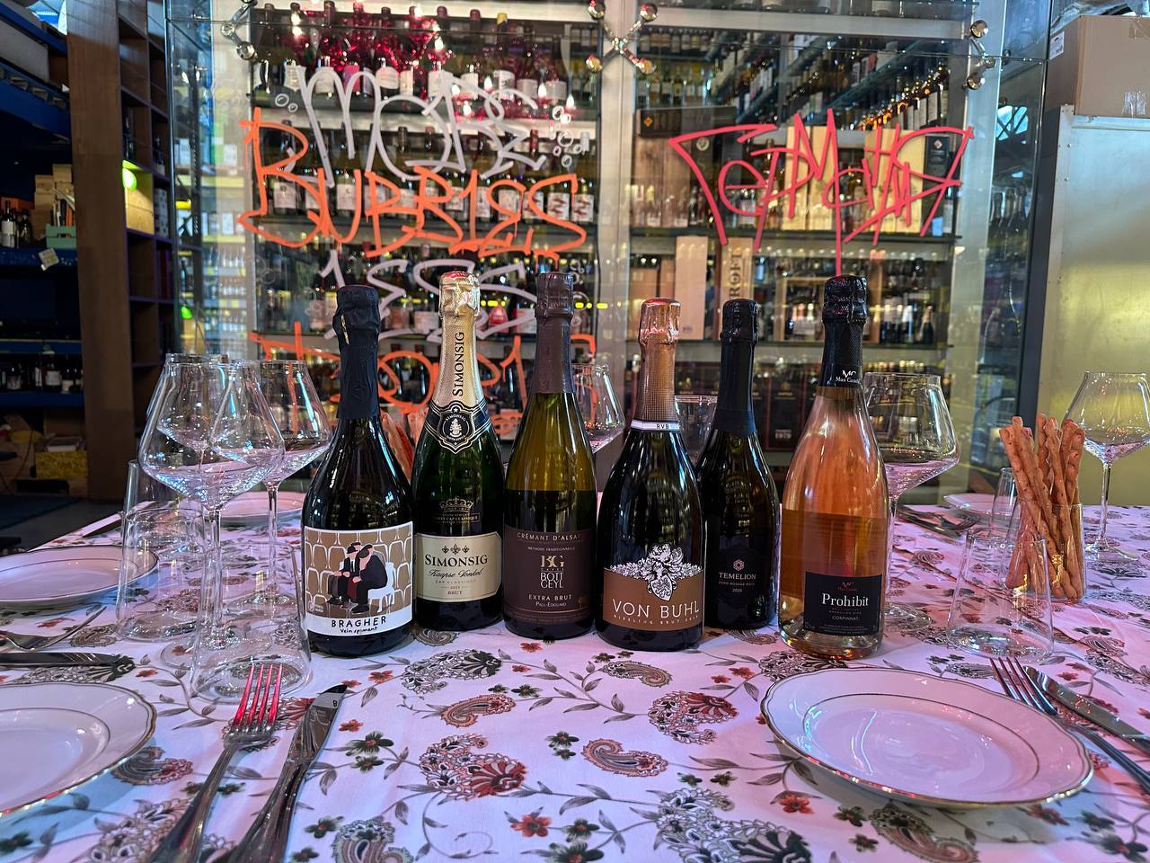 Bubbles Table