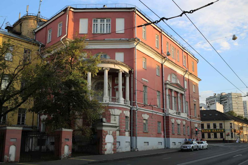 Магический прямоугольник Бауманской