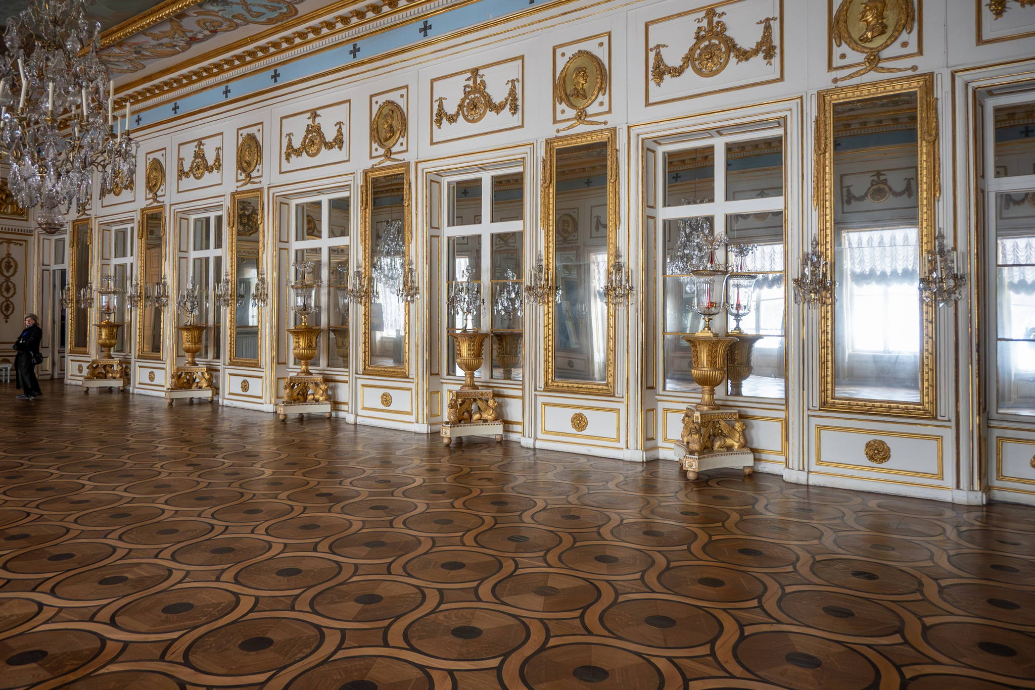 Волшебное Кусково: Экскурсия с фотосессией и чаепитием