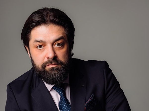 Презентация трилогии Константина Саркисяна «Конституция мира»