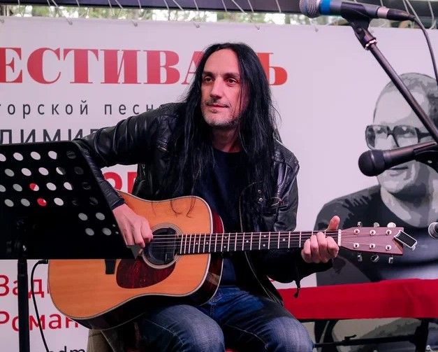 Женя Collini