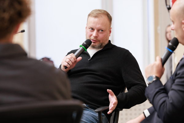 Топ-менеджерский осенний сезон поиска работы 2026 / 2027. Как искать работу и /или как ее сохранить