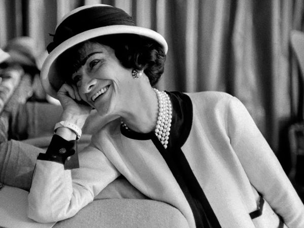 АРТ-УЖИН «CHANEL: Противоречивая мадемуазель и ее модная революция» | 19:30 | совместно с Екатериной Свириной