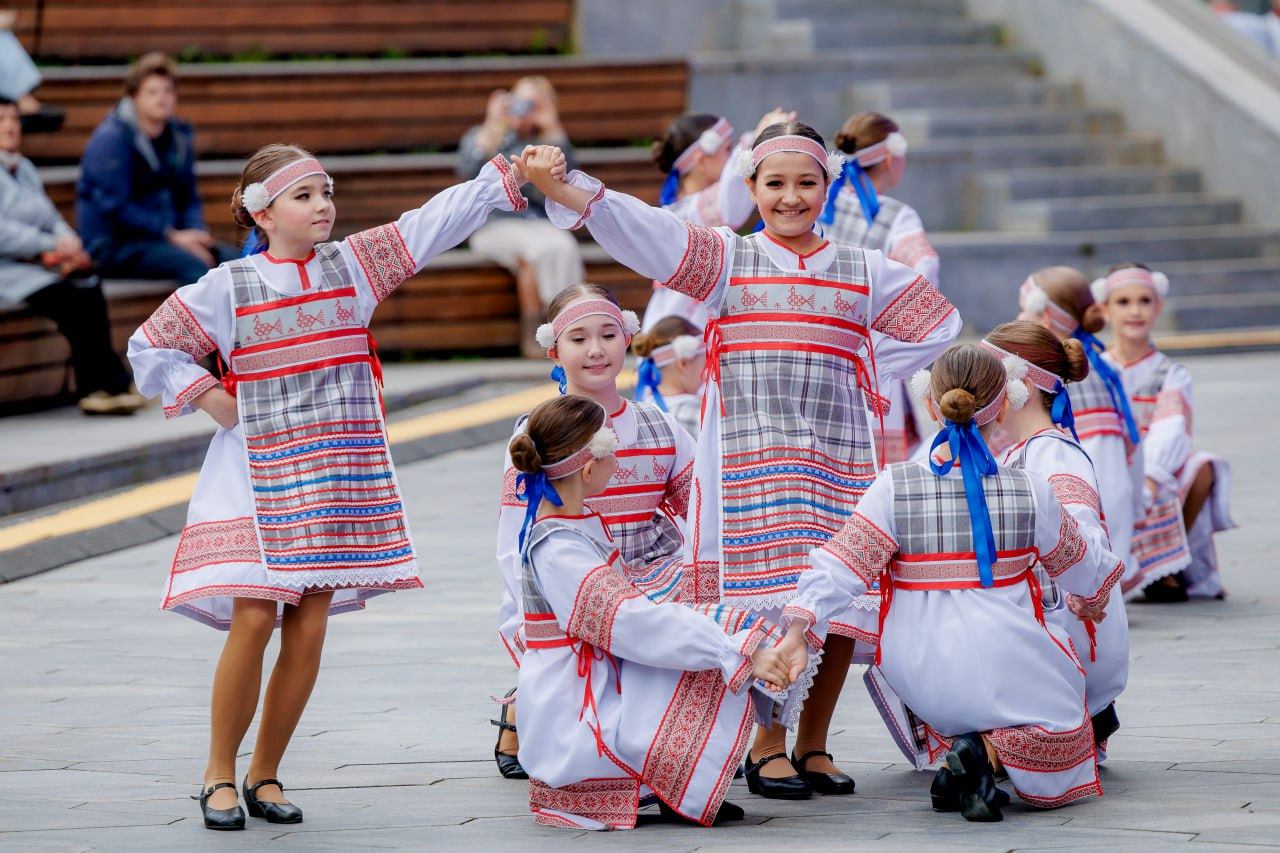Класс-концерт Ансамбля народного танца "Соцветие”