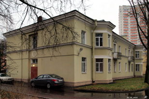 Пешеходная экскурсия «Сталинский городок на Пороховых»