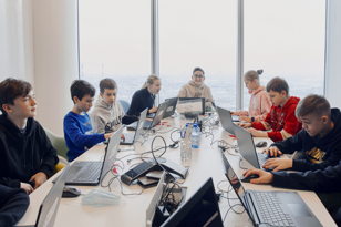 Бесплатные пробные занятия по программированию для детей от Ozon Academy