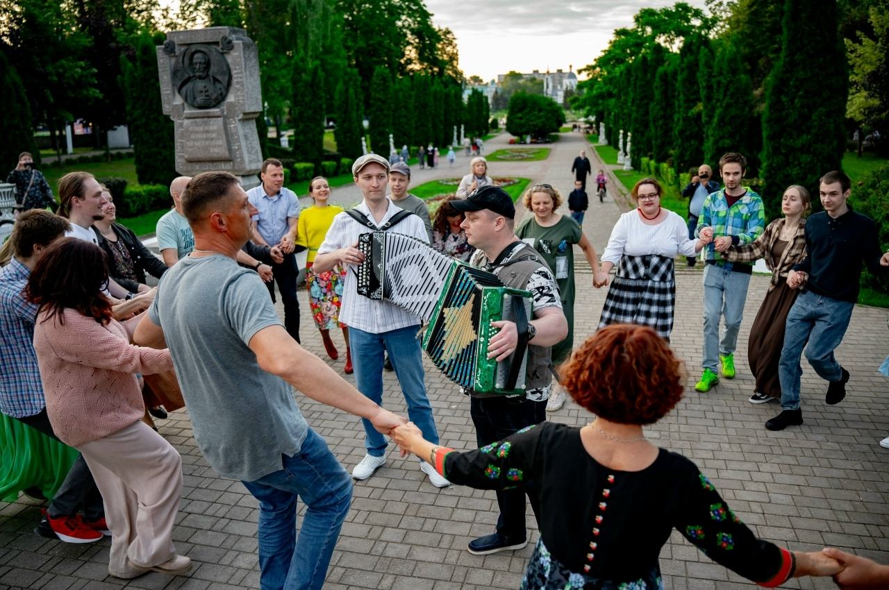 Русская традиционная вечöрка