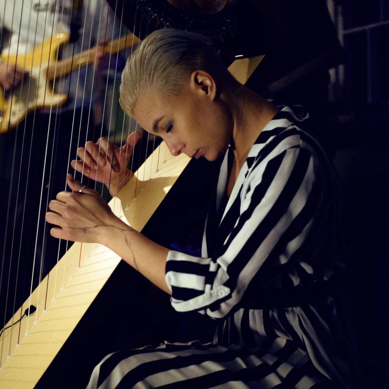 Арфа Сумерек: Мистическое погружение