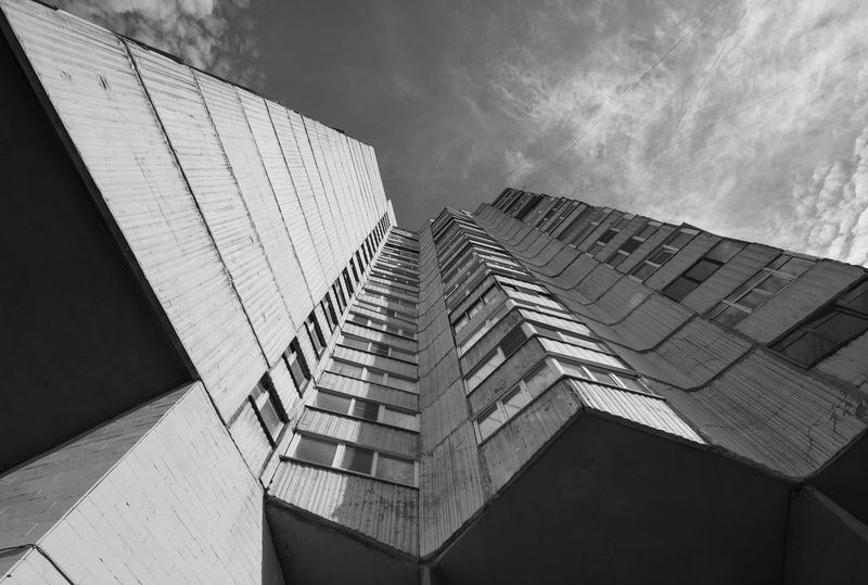 Не только «дома на ножках»: советский модернизм на Васильевском острове