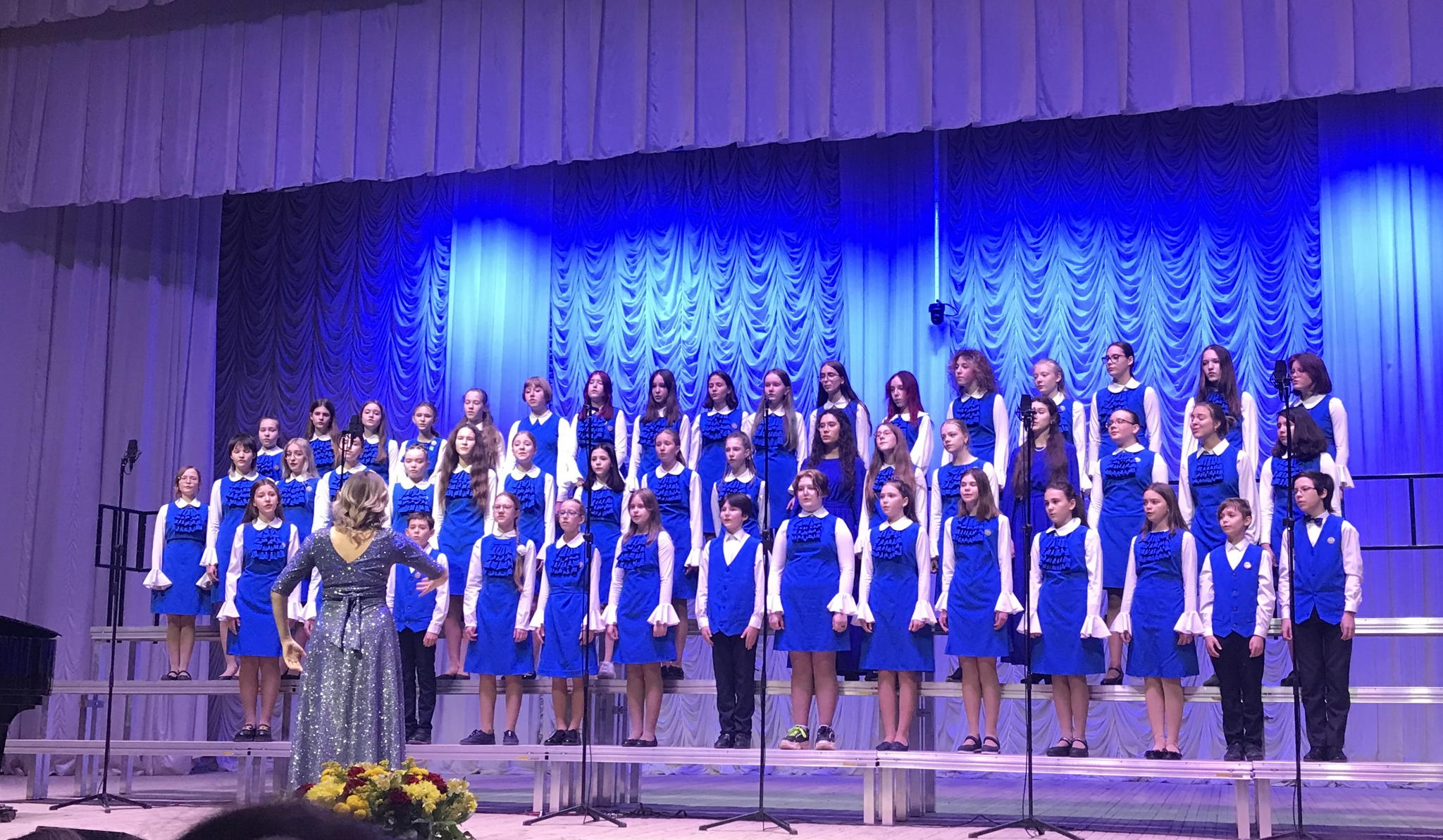 "Мечтать и петь! И верить в чудеса..." Концерт к 60-летию "Детской хоровой школы "Жаворонок" им. А.А.Ежова" г. Нижний Новгород