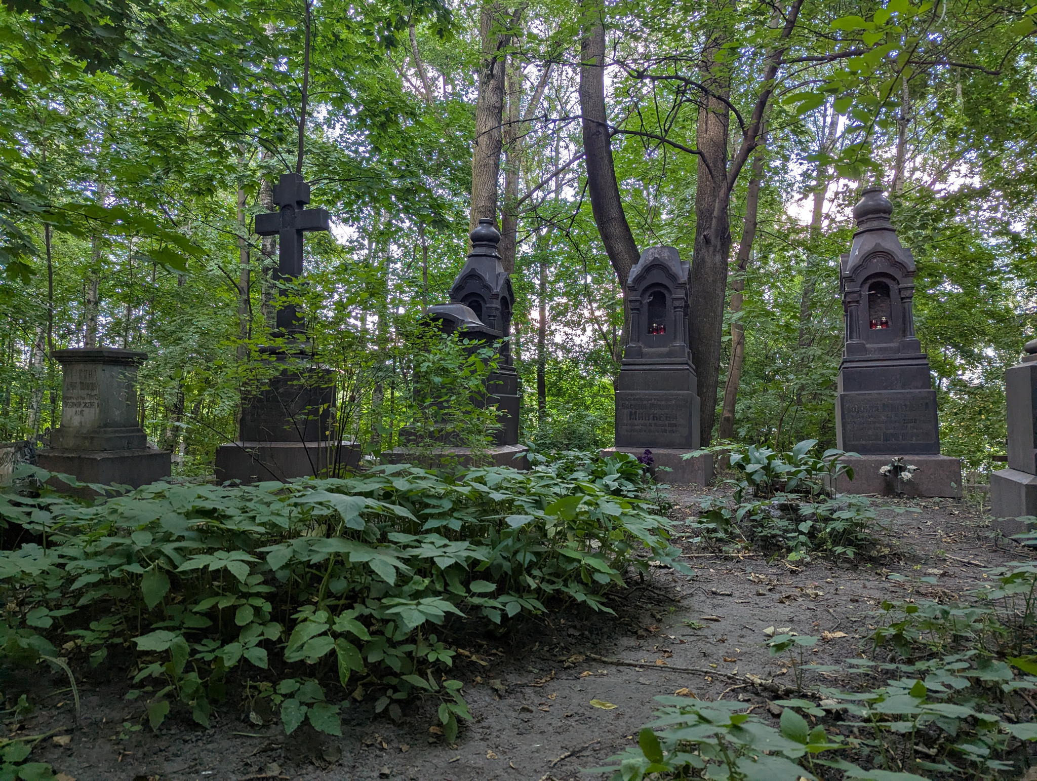 Лекция «Малоохтинское кладбище: история старообрядчества в Петербурге»