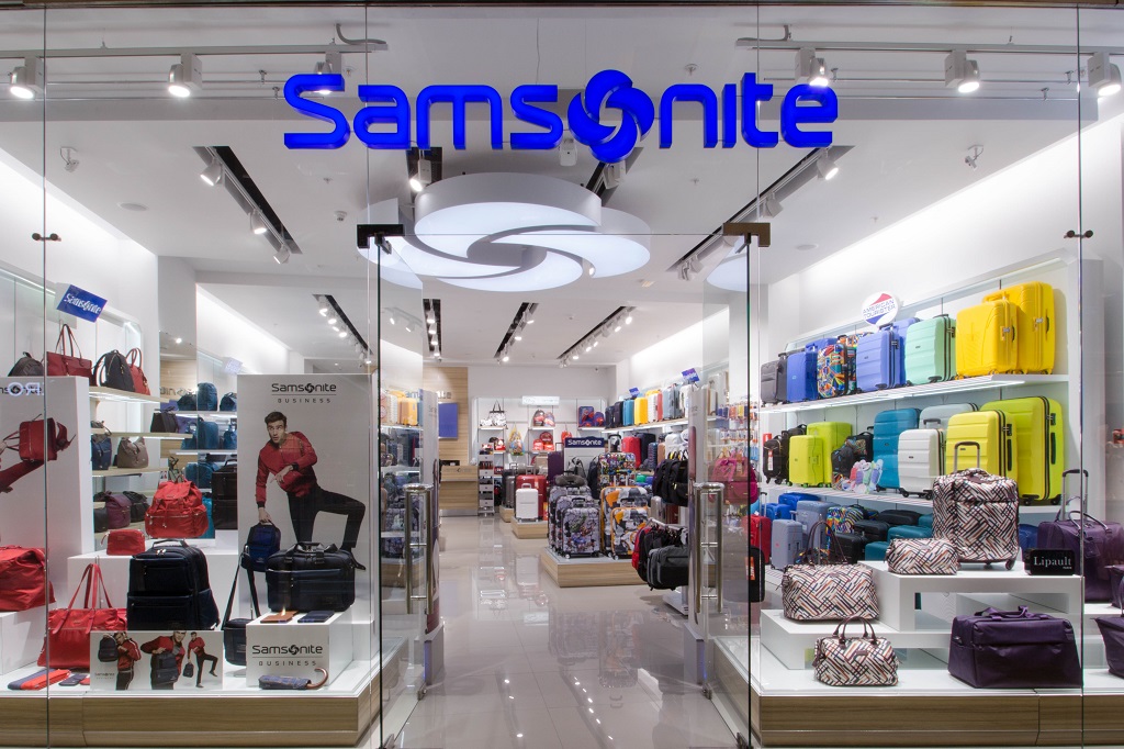 Дисконт магазин samsonite в москве. Села дисконт. Касса магазина sela. Остатки сладки магазин. Магазин sela.