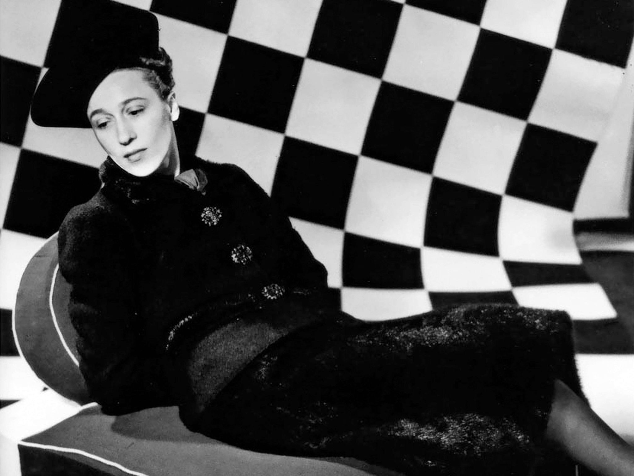 Эльза Скиапарелли. Как встретились сюрреализм и мода. лекция Ирины Святской, историка моды