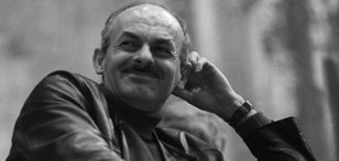 «Пока Земля еще вертится»: о чем молился Окуджава