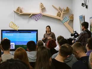 Посиделки с разработчиками. Презентация и шоукейс инди-игр 
