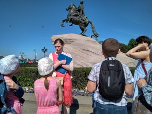Детская пешеходная экскурсия "Античные прогулки: боги и герои"