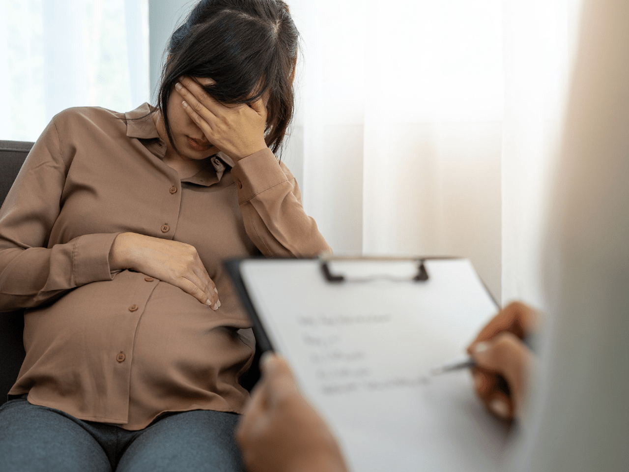 «Я боюсь навредить»: риск суицида и тяжелой депрессии в беременность/послеродовом периоде