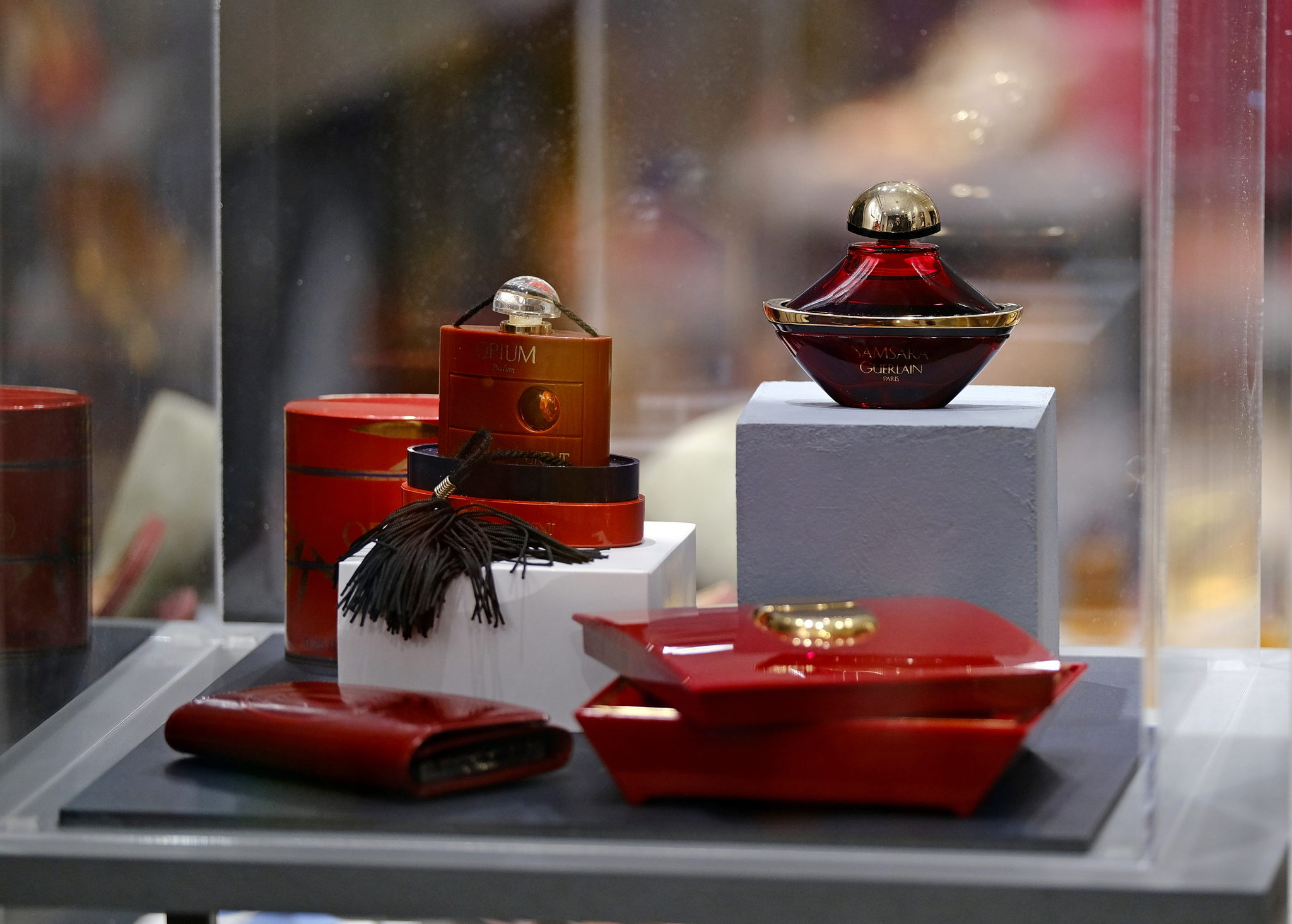 ДУХИ МОДНЫЙ АКСЕССУАР