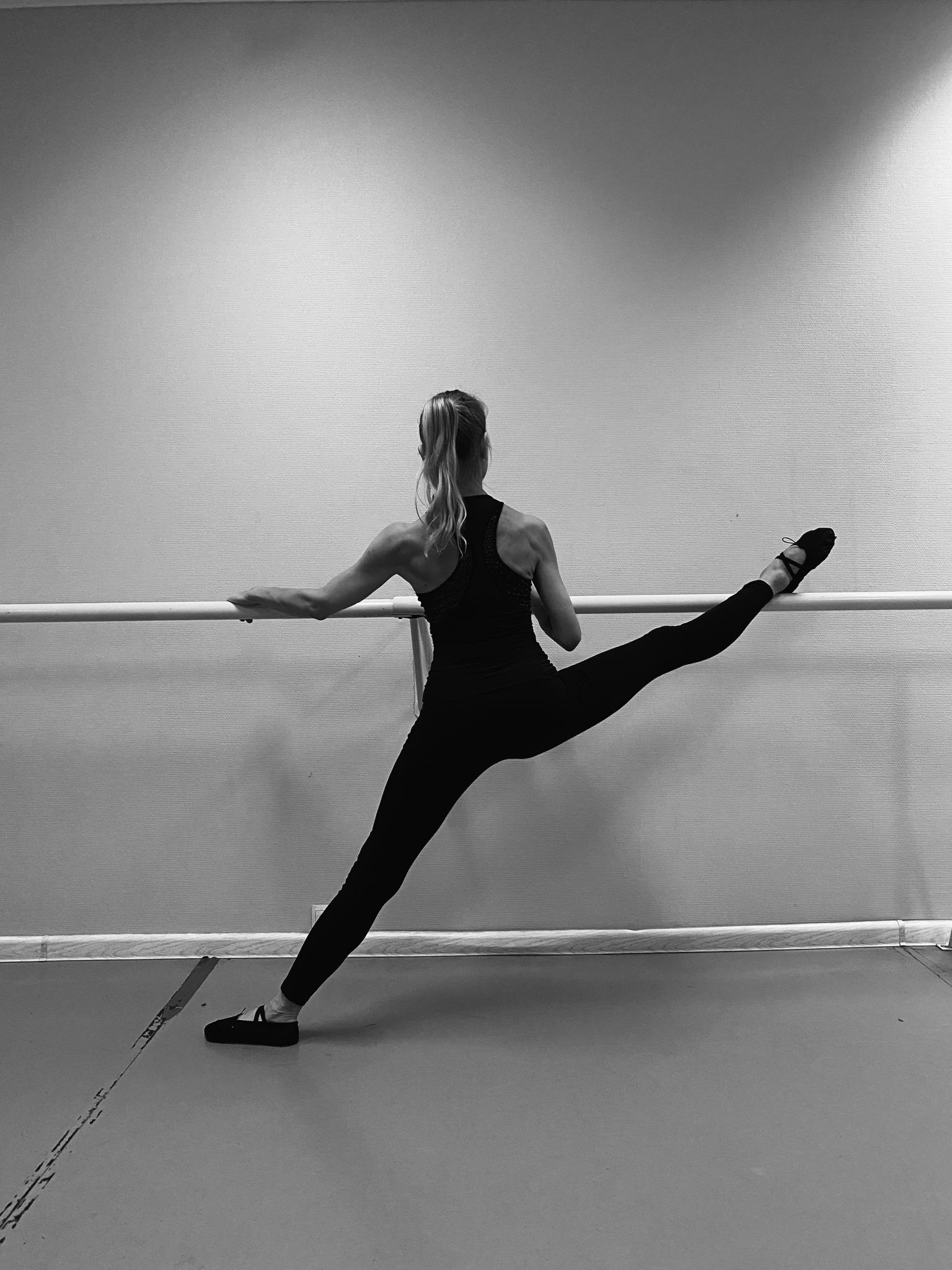 Открытый урок растяжки от артистки балета