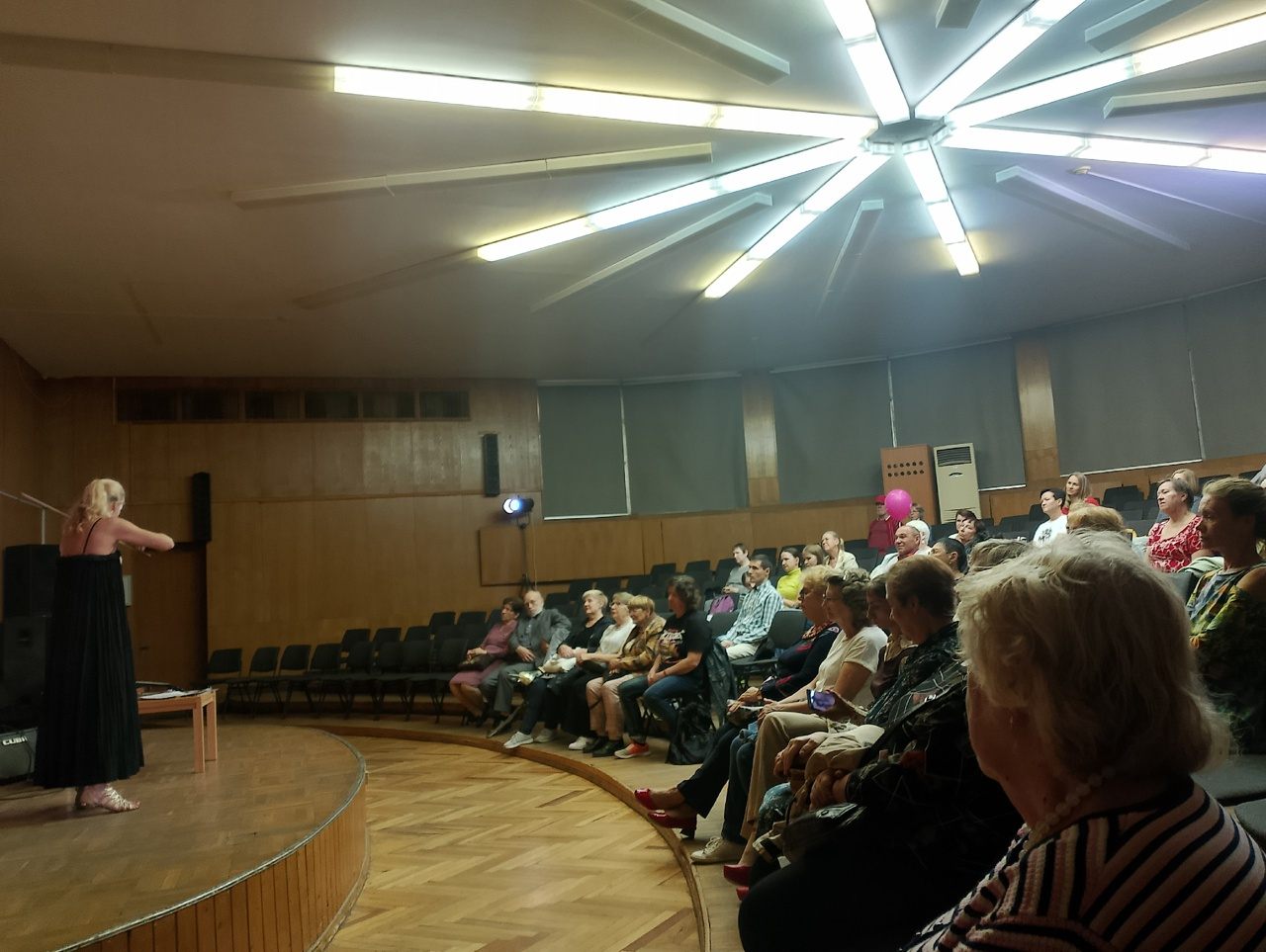 Концерт "Нас подружила Москва"