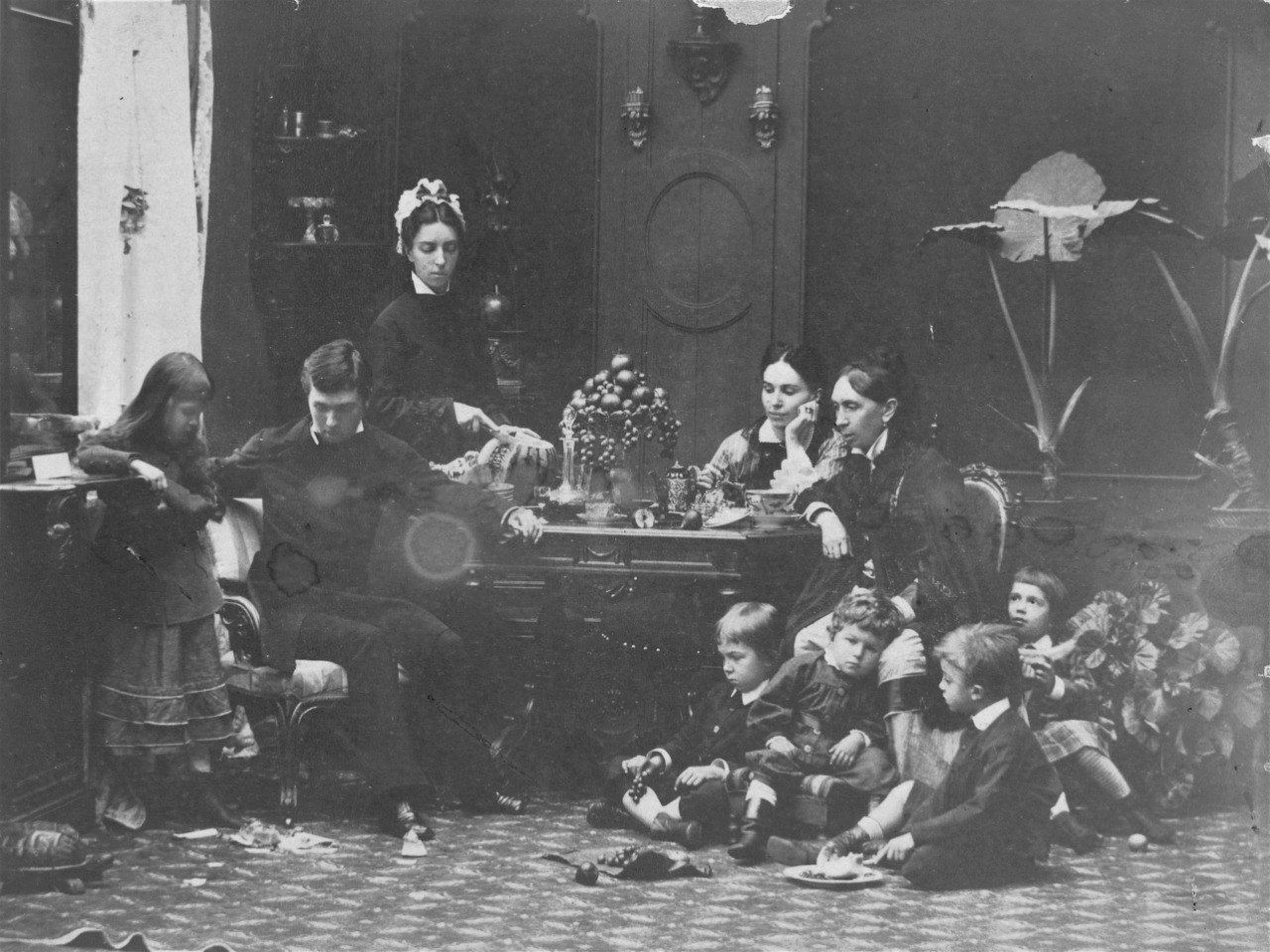 Лекция «Демидовский альбом. Нижегородские Демидовы: история в фотографиях»