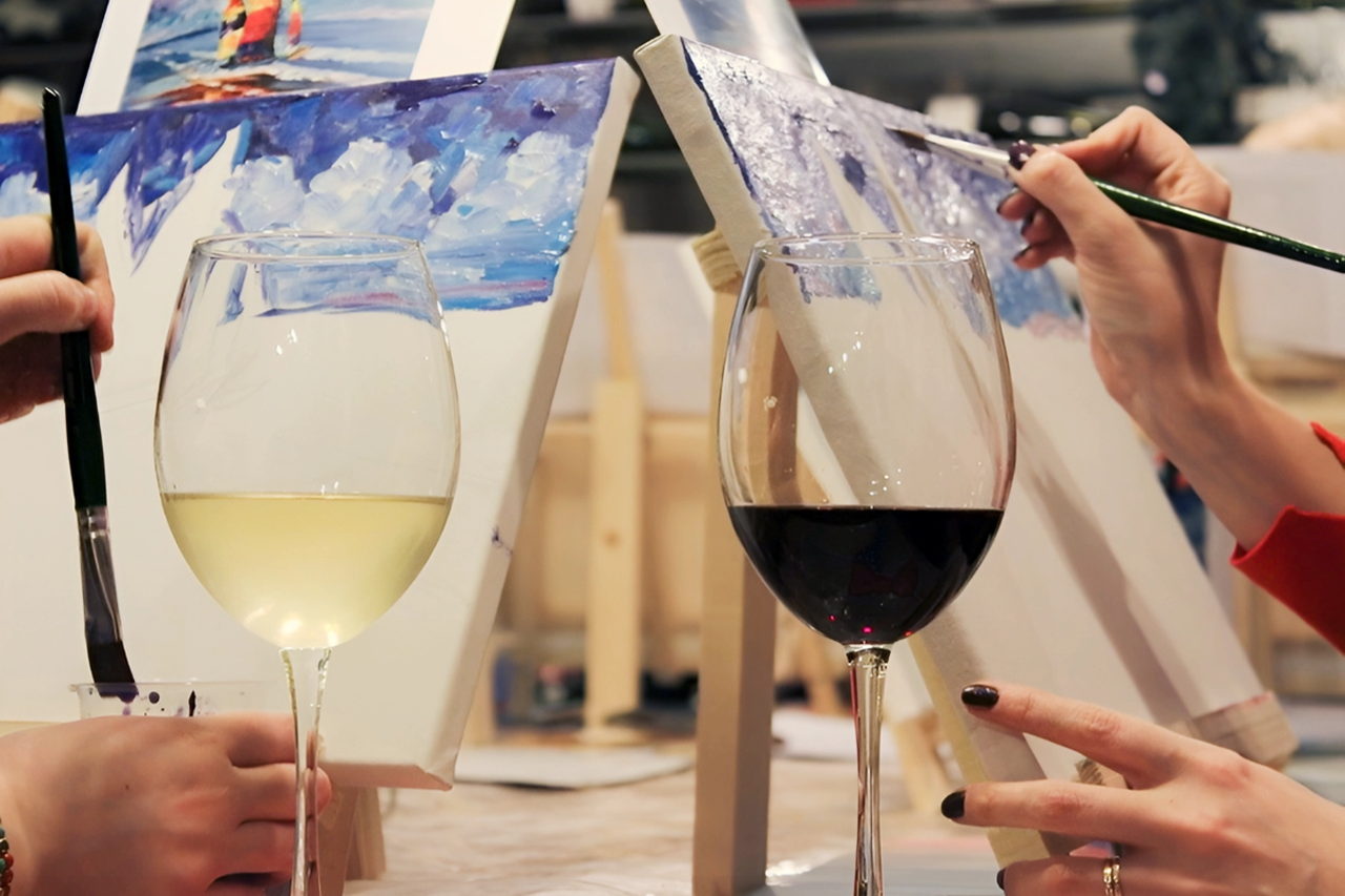 Рисуем картины по номерам и пьём винишко (или кофе)