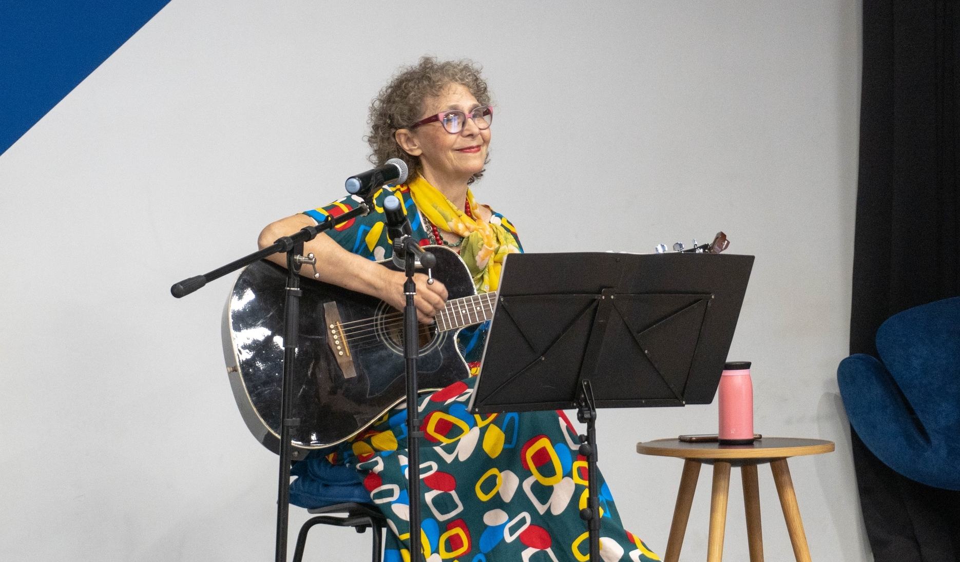 Сюита «Времена года» для гитары и солнечных лучей