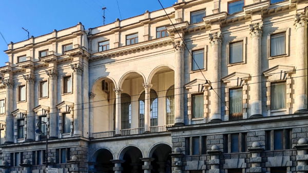 Петербургские тайны Дворца эмира Бухарского: между Востоком и Европой