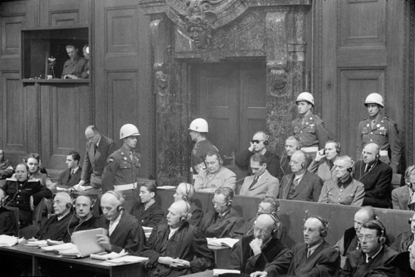 Лекция в рамках проведения выставки «Нюрнберг. Уроки истории: к 80-летию приговора Международного военного трибунала». Тайна полета Рудольфа Гесса. Связи нацистов с британской элитой