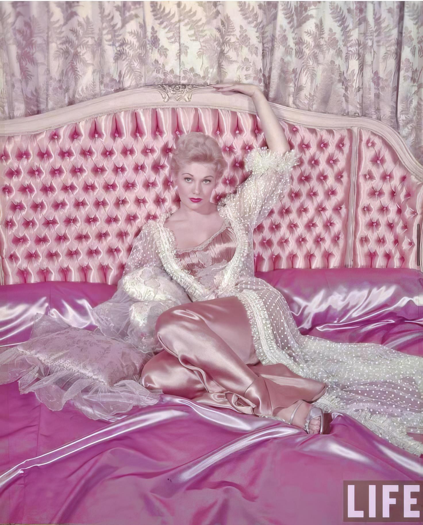 АРТ-УЖИН «Розовый» | 19:30 | совместно с Екатериной Свириной