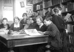 Лекция «Дом для библиотеки: история создания библиотечных пространств в Красногвардейском районе»