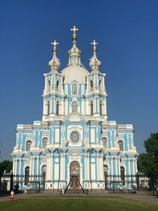 Обзорная экскурсия у Смольного собора