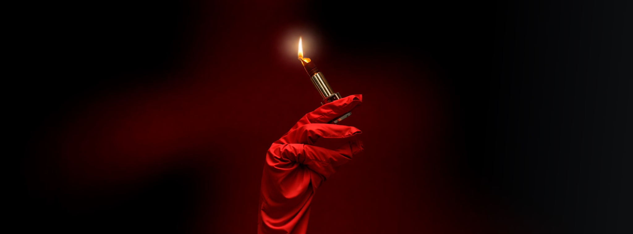 Моноспектакль-лекция Руслана Мигранова «Мода, секс, интриги»‎