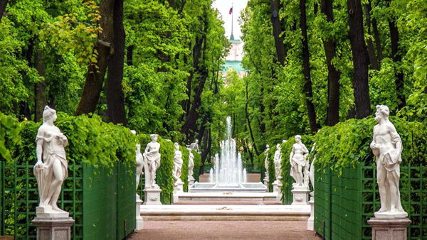 Зелёный Петербург: сады и парки
