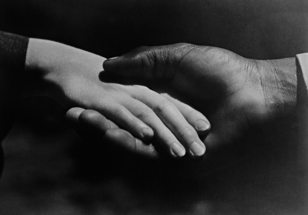 18 фотографий. Опыты проживания истории фотографии 1840-х — 2010-х годов