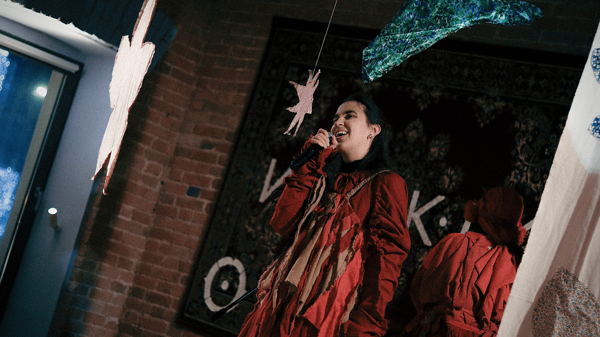 Концерт веры чекуновой «песни о жизни» в галерее традарт