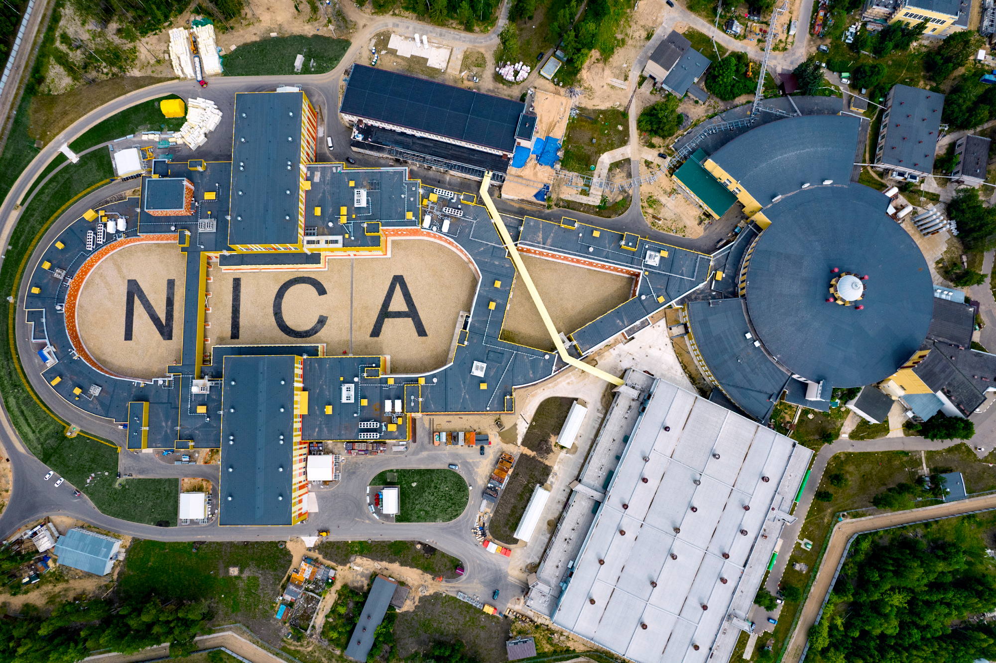 Ускорительный комплекс NICA: Вселенная в лаборатории