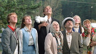 // Показ фильма «Любовь и голуби» (Владимир Меньшов, 1984)