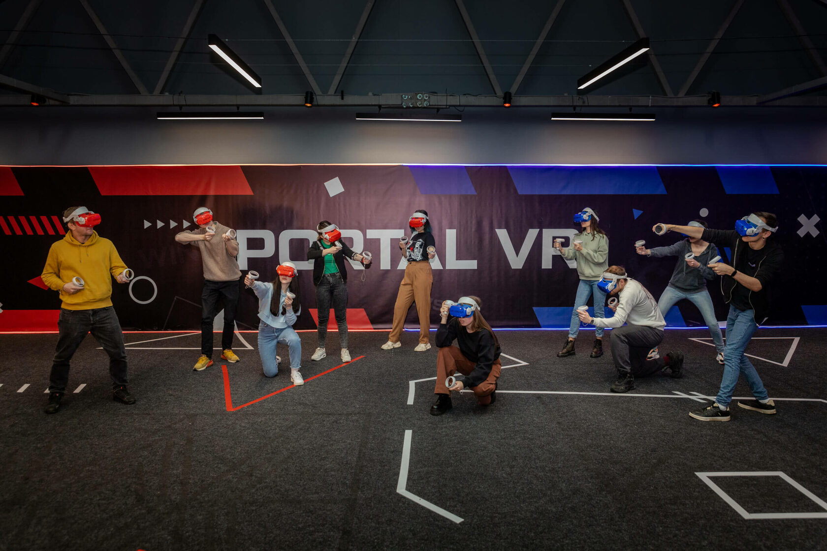 Идём играть в VR-клуб